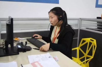 呼叫中心 我在，你說！——傾聽與守護的十二時辰